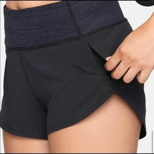 EUC Outdoor Voices Hudson shorts size small Black